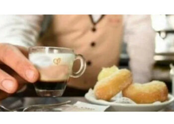 Beccati dalla Finanza clienti a consumare nei Bar, raffica di multe e locale chiusi