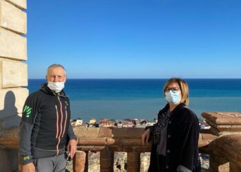 Cariati, tappa tour a piedi del medico alpino Elio Brusamento