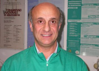 Vaccini covid, grido d’allarme degli odontoiatri calabresi: “Siamo stati esclusi dal piano”. E scrivono a Longo