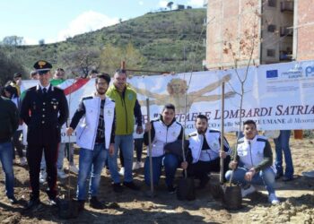 I liceali petilini incontrano il reparto Carabinieri biodiversità di Catanzaro