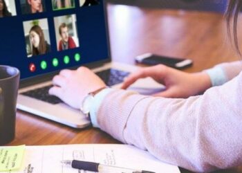 Scuola, in Calabria “didattica a distanza” fino al 15 gennaio per elementari e medie, al 31 per le superiori