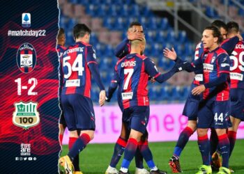Calcio Serie A: Crotone vs Sassuolo 1-2