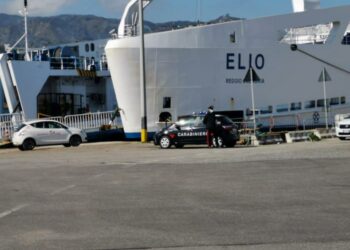 Cima nave si spezza, colpisce e uccide marinaio a Messina