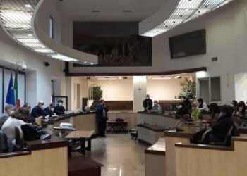 Crotone, tavolo di garanzia problematica Abramo Customer Care