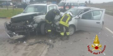 Incidente sulla SS106 al bivio di Strongoli Marina, 3 feriti