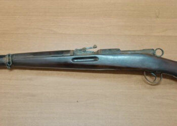 Petilia Policastro: rinvenuti un fucile e della refurtiva, denunciato