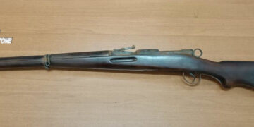 Petilia Policastro: rinvenuti un fucile e della refurtiva, denunciato