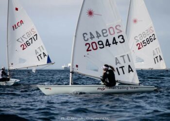 Vela: il Club Velico Crotone si aggiudica un primo posto nella prima selezione zonale Laser