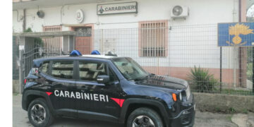 Verzino: tenta di accoltellare la compagna a seguito di un litigio, fermato 49enne
