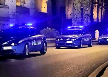 Crotone, Operazione Ikaros: la Polizia sgomina associazione internazionale dedita al favoreggiamento immigrazione clandestina