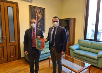 Crotone: il vice Prefetto Sergio Mazzia lascia Crotone, incontro con il presidente della Provincia Simone Saporito