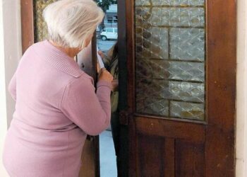 Falsi incaricati Enel in giro nella provincia di Crotone, l’allerta delle forze dell’ordine