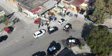 Crotone, Blitz dei cacciatori calabria nel quartiere Acquabona: due arresti, sette denunce e rinvenuto quasi mezzo chilo di droga