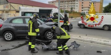 Incidente stradale in via Nazioni Unite a Crotone, due feriti
