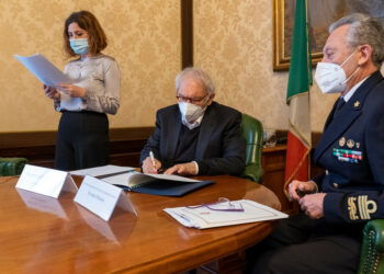 La scuola naviga verso il futuro: Intesa tra Ministero Istruzione e Guardia Costiera,  valorizzare giovani la cultura del mare