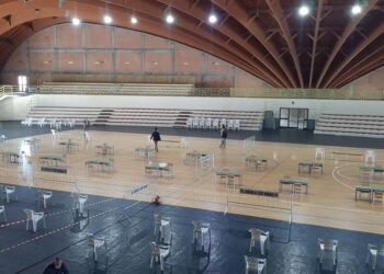 Coronavirus, quasi pronto l’hub vaccinale nel Palazzetto dello Sport di Cirò Marina