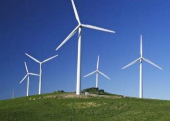 Parco eolico a Cirò Marina: Parentela (M5S) chiede al Comune di “fare marcia indietro”