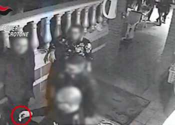 Crotone, Operazione “autogol” antidroga dei Carabinieri: 11 persone arrestate – VIDEO