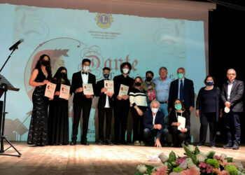 Il Lions Club Cirò Krimisa celebra Dante, il poeta immortale, a 700 anni dalla sua scomparsa