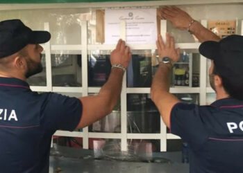 Crotone: Sospese 4 attività commerciali a seguito dei controlli della Polizia Amministrativa