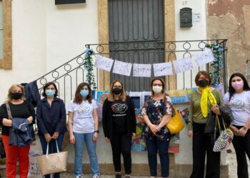 Crotone in Fiore: l’associazione nel corso degli anni, rivalutati vicoli centro storico creando vicolo della fortuna e degli abbracci