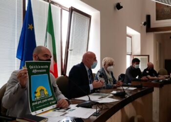 Crotone, parte la raccolta differenziata in tre quartieri della città