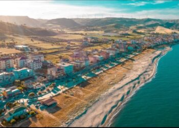 Piano Spiaggia Strongoli: “la minoranza si astiene all’adozione, non ha avuto la possibilità di visionare il Progetto”