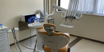 Scoperto dalla Finanza falso dentista, sequestrato studio abusivo