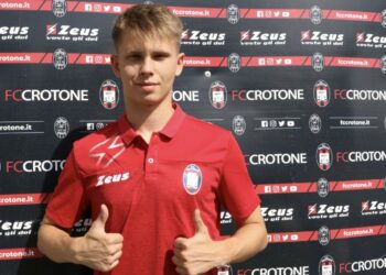 Calciomercato Serie B: al Crotone arriva il giovane difensore Artemijus Tutyskinas