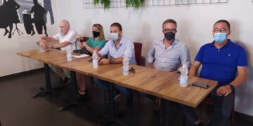 Conferenza stampa del PD e di Cirò Marina in movimento, circa la loro posizione sull’analisi della situazione politico amministrativa del Comune di Cirò marina