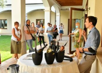 Ultima tappa de “La Frontiera americana”, nei vigneti di Cirò e Crotone