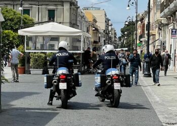 Suora scippata da un 30enne ivoriano, arrestato in flagranza dai poliziotti della volante