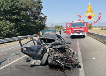 Incidente frontale sulla SS106, 3 morti e 1 ferito