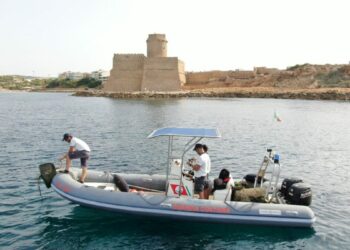 Controlli nell’Area Marina Protetta di Capo Rizzuto, sanzioni oltre 20 mila euro sequestrate più di 50 nasse