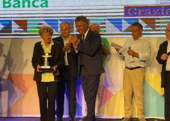 Michele Affidato firma la Torre d’argento per il Premio letterario Caccuri