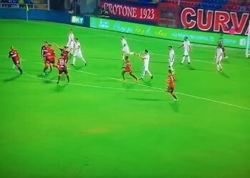 Calcio Serie BKT, 3^ giornata: Crotone vs Reggina 1-1