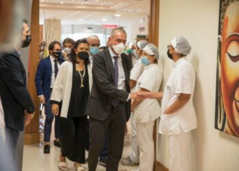 Il sottosegretario alla Salute Andrea Costa visita il Marrelli Hospital: “la PET/TC di ultima generazione va accreditata”