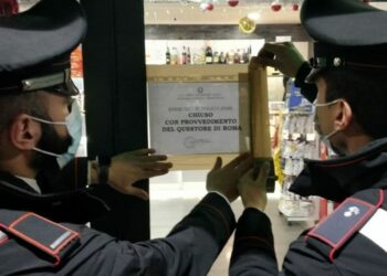 Cirò Marina, clienti al Bar senza “green pass”: sanzionato esercente e chiuso il locale