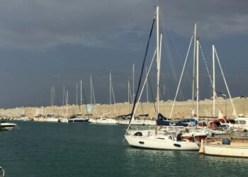 Conclusa con successo l’iniziativa “La rotta del Vino”, ben 19 barche a vela da Crotone a Cirò Marina