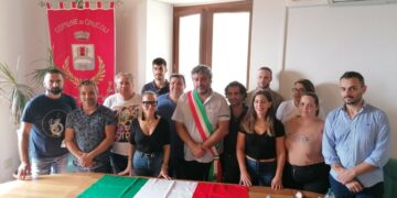 Crucoli, il nuovo Sindaco di Crucoli l’architetto Cataldo Librandi con la sua squadra