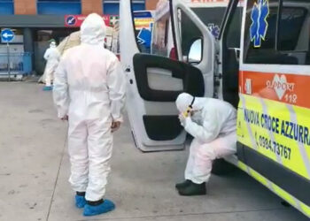 Positivi al coronavirus sei operatori del 118 di Cosenza