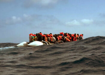 Alarm phone, 200 migranti in pericolo a 81 miglia dalla costa orientale della Calabria