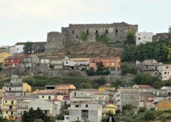 Al via la 7^ edizione del “Vino novello sotto il Castello” nell’antico borgo di Cirò, domenica 14 novembre