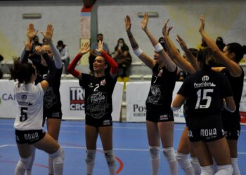 Domenica, derby tra Pallavolo Crotone e il Fidelis Torretta