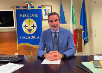 Il presidente della Regione Calabria, Roberto Occhiuto nomina la Giunta