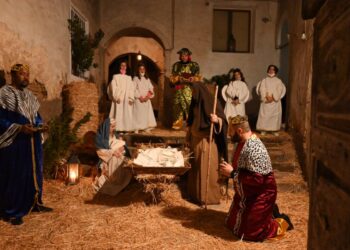 “Benvenuti a Betlemme” tenuta ieri la prima edizione del Presepe Vivente nel bellissimo e suggestivo borgo antico di Cariati