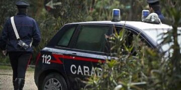 Bracconiere sorpreso a cacciare con un fucile artigianale, arrestato dai Carabinieri