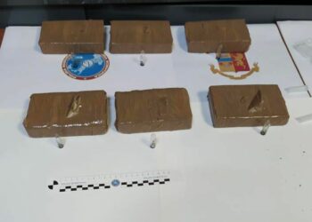 Crotone, in auto con 3 kg di eroina: arrestato dalla Polizia