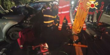Incidente stradale sulla SS107 bivio Cotronei, feriti trasportati con 4 ambulanze. VIDEO