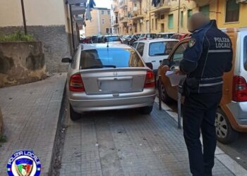Crotone, parcheggi fuori controllo: task force della polizia locale